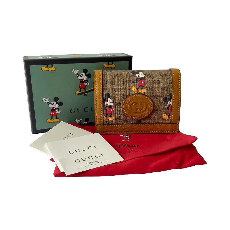 Small - sized Women Gucci shoulder bags for evening outingsGucci Limited Edition Gucci x Disney Card Case