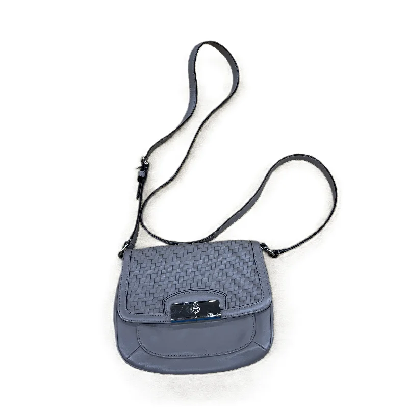 Ladies Coach crossbody bags with a single - strap design for simplicityCrossbody Designer By Coach, Size: Small