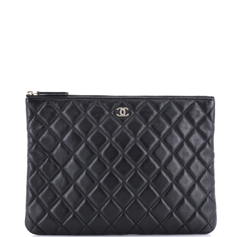 O Case Clutch Quilted Lambskin Medium