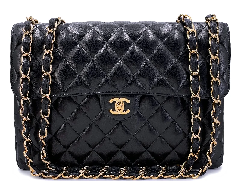 Chanel Quilted Leather Shoulder Bag for FashionistasChanel Vintage 2004 Black Jumbo Classic Flap Bag 24k GHW