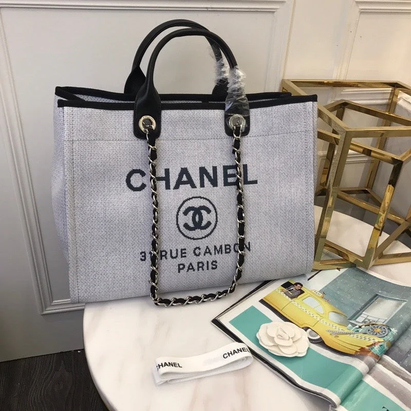 Chanel Lightweight Handbag for Daily ErrandsBC - CHANEL Bags - 1907