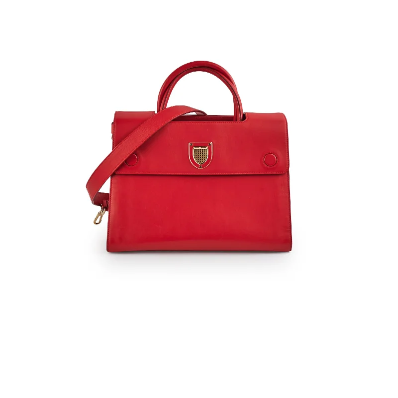 Christian Dior tote bags with a printed Dior logo on the frontDior Medium Diorever Tote Bag Red