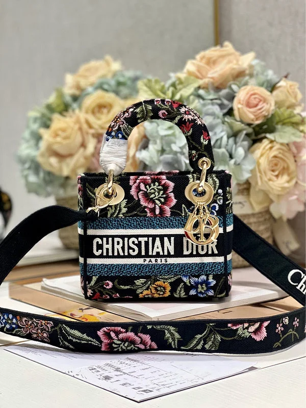 Fashion - forward Christian Dior tote bags for the modern womanBC - Dior Bags - 126