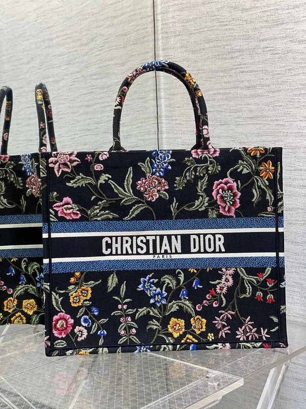 Christian Dior bags with a quilted pattern and gold - toned hardwareBC - Dior Bags - 1291