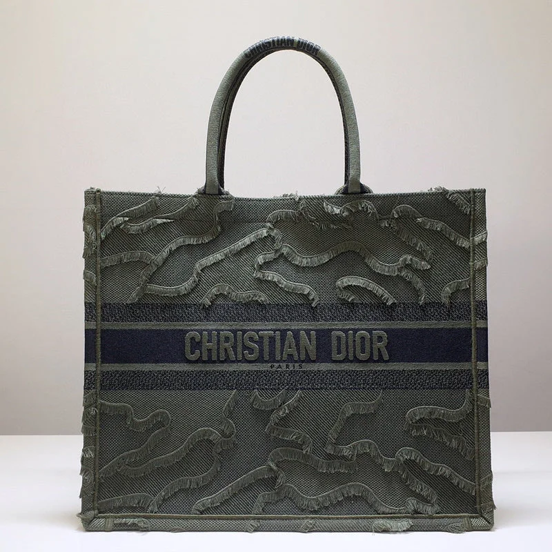 Christian Dior handbags with a back - pocket for quick storageChristian Dior  Bags - 4322