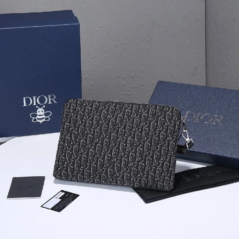 Stylish Christian Dior shoulder bags with a tassel - adorned zipperChristian Dior - Luxury Bags  843