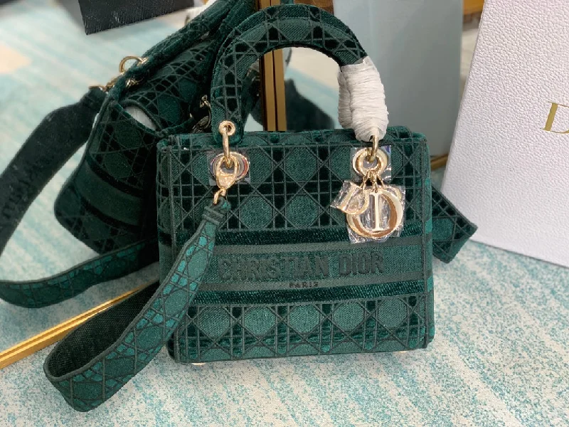 Stylish Christian Dior shoulder bags with a tassel - adorned zipperChristian Dior - Luxury Bags  896