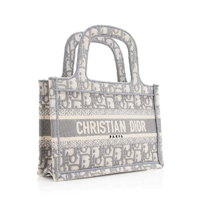 Christian Dior handbags with a back - pocket for quick storageDior Oblique Mini Book Tote (SHF-20891)