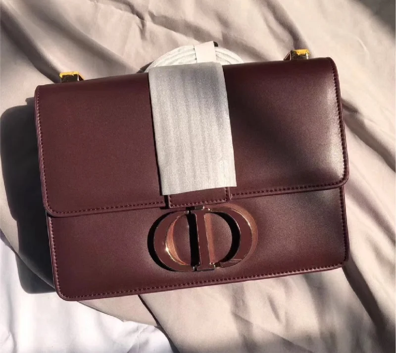 Contemporary Christian Dior handbags with a unique shapeDior woman shoulder handbag