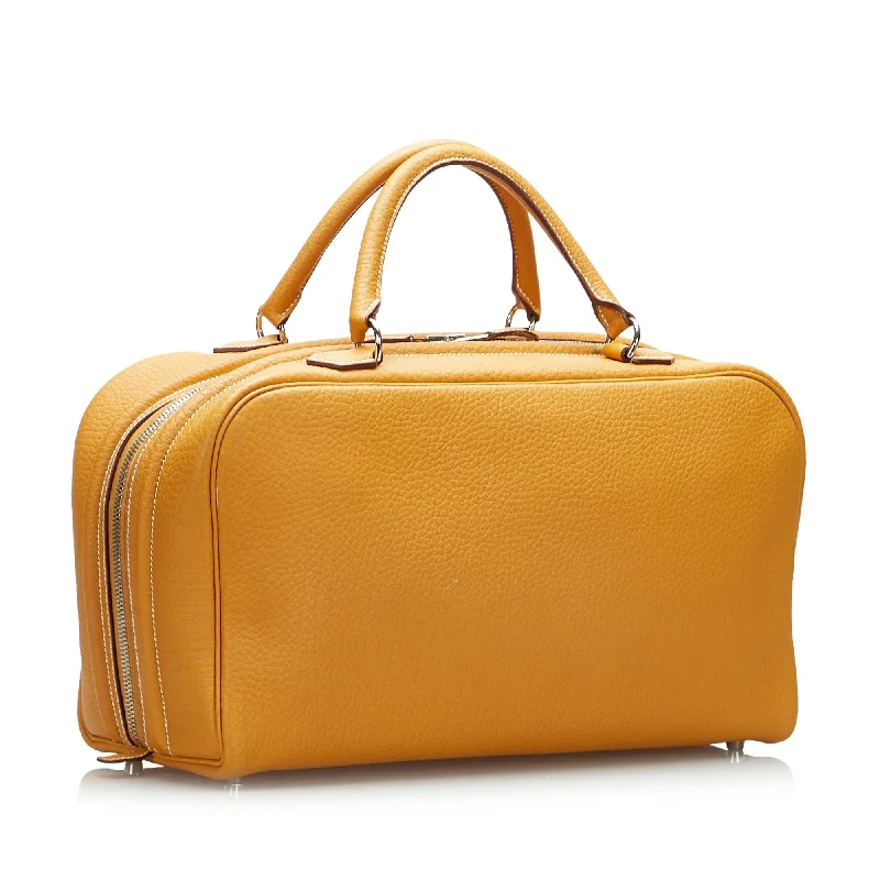 High - Capacity Hermes Duffle - Style Bags for Extended TripsHermes Epsom Sac En Vie 35 (SHG-GgCCRY)