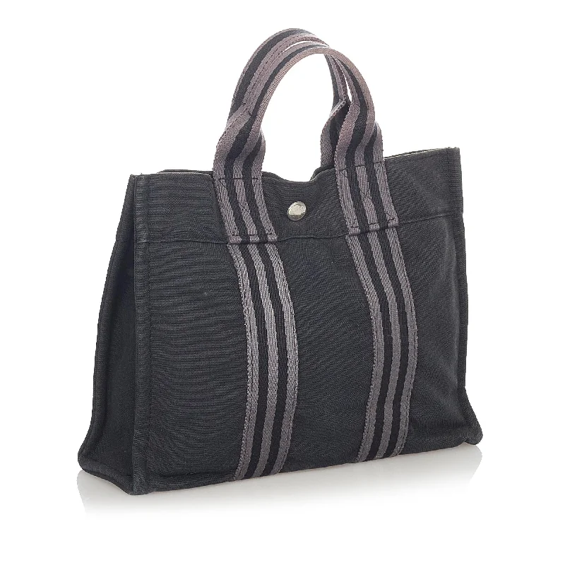 Hermes Bags with Reflective Elements for Safety at NightHermes Fourre Tout PM (SHG-23811)